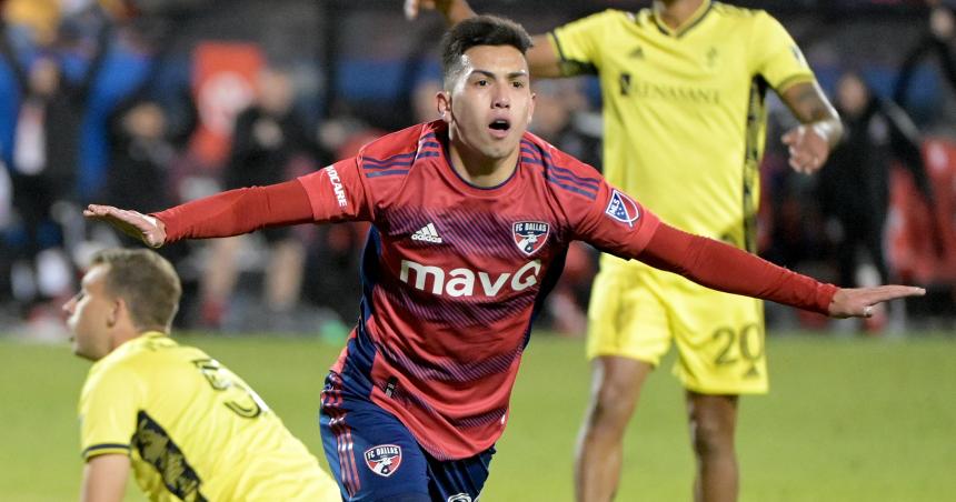 Dallas pide casi US 12 millones por el pase Alan Velazco