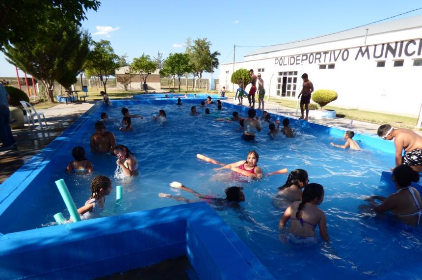 Promueven alimentacioacuten saludable en las colonias de vacaciones