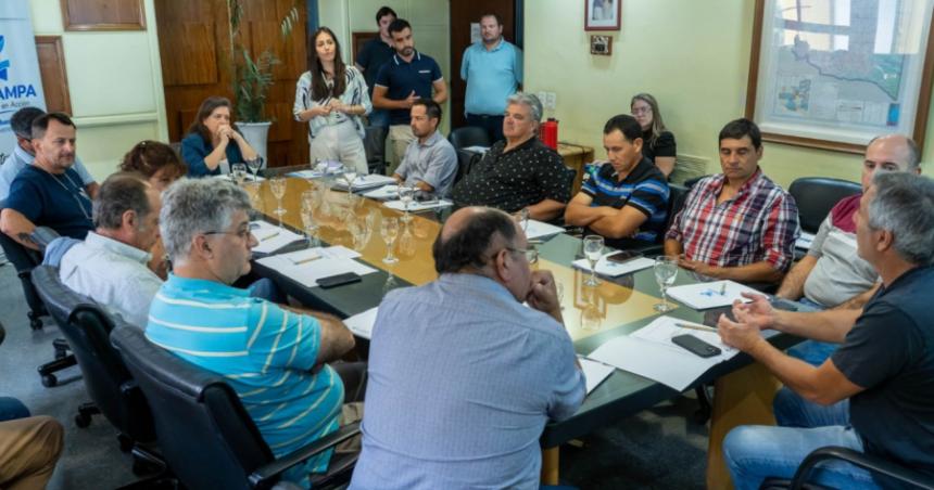 Sequiacutea- reunioacuten clave para el sector agropecuario pampeano