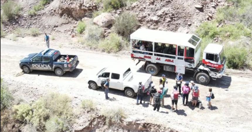 Evacuaron a 30 personas en Valle Grande y Cantildeoacuten del Atuel ante la crecida del riacuteo