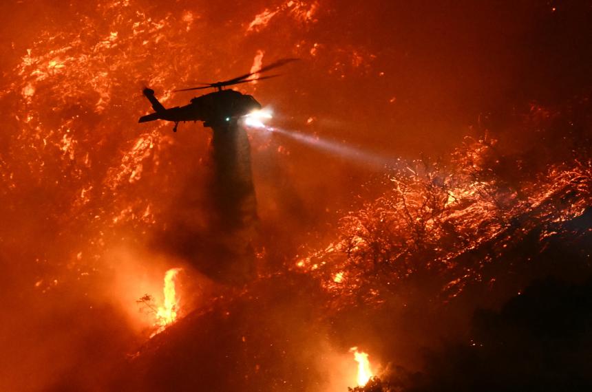 Ya son 24 los muertos por los incendios de Los Aacutengeles