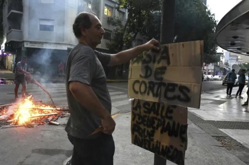 Se agravan los cortes de luz- maacutes de 71000 usuarios sin energiacutea en el AMBA