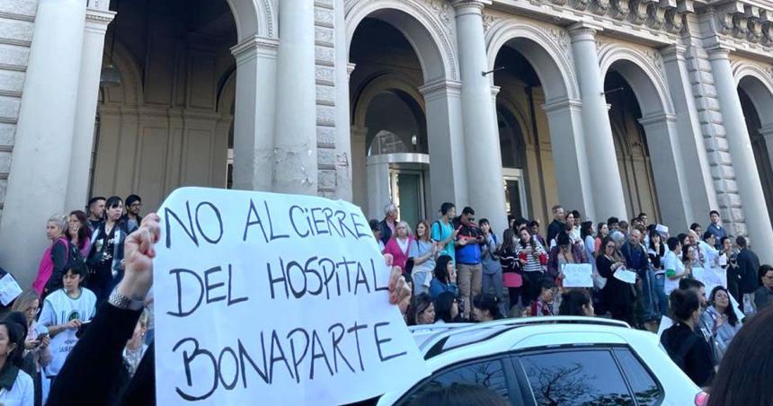 Trabajadores del hospital Bonaparte denuncian nuevo intento de cierre