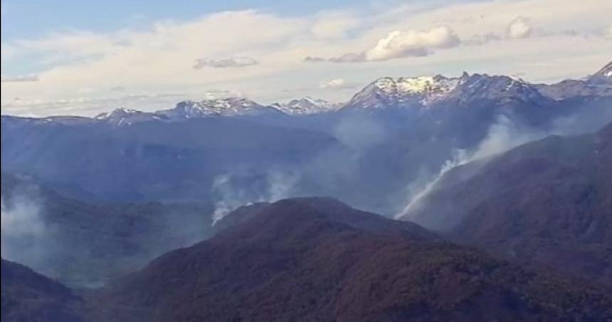 El incendio en el Parque Nacional Nahuel Huapi estaacute fuera de control