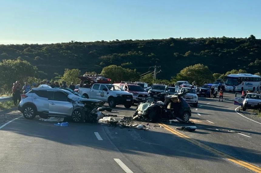 Cuatro muertos y un bebeacute herido en una nueva tragedia vial