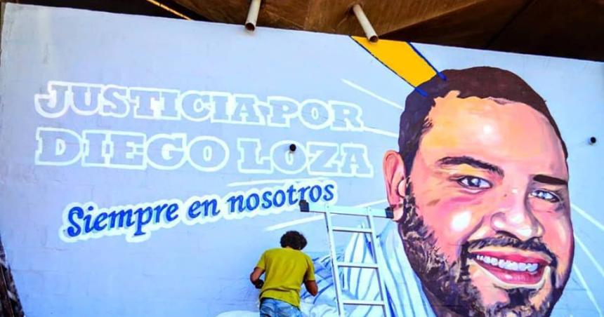 Eliminaron el mural de Diego Loza