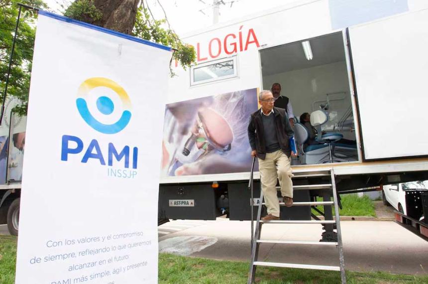 Denuncian al PAMI y a laboratorios por sobreprecios en la compra de remedios oncoloacutegicos