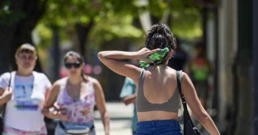 Otra jornada de calor con pronoacutestico de tormentas