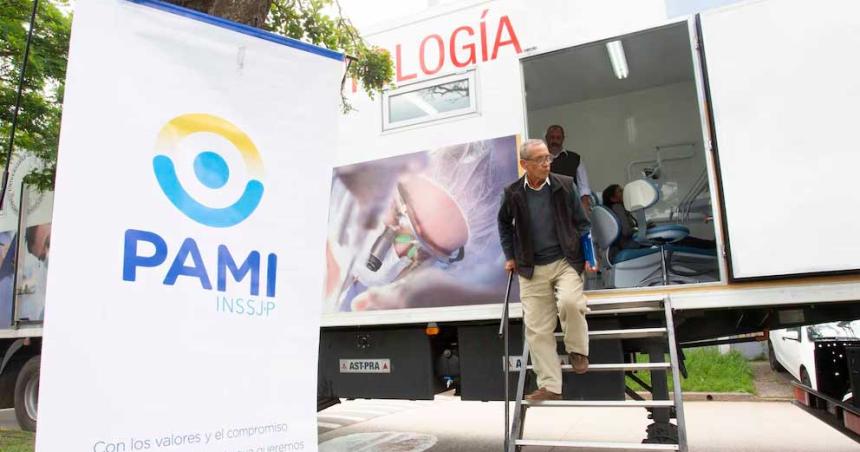 Denuncian al PAMI y a laboratorios por sobreprecios en la compra de remedios oncoloacutegicos