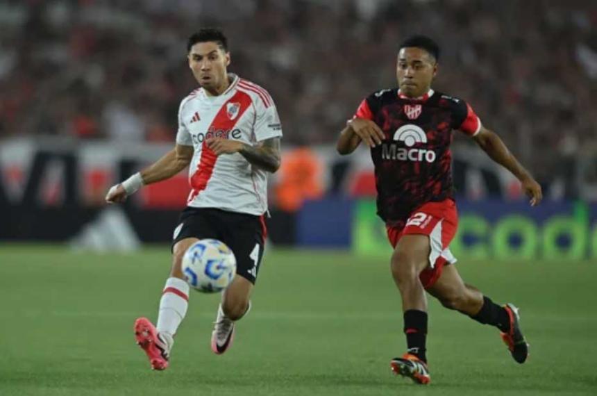 River le ganoacute a Instituto con un gol de Montiel sobre la hora