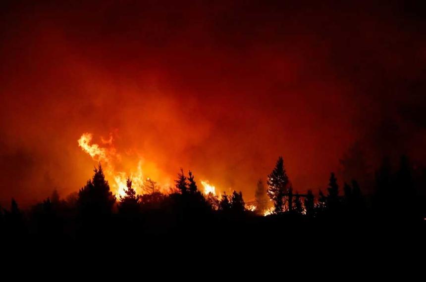 Parque Nacional Nahuel Huapi- ya son maacutes de 18 mil hectaacutereas consumidas por el fuego