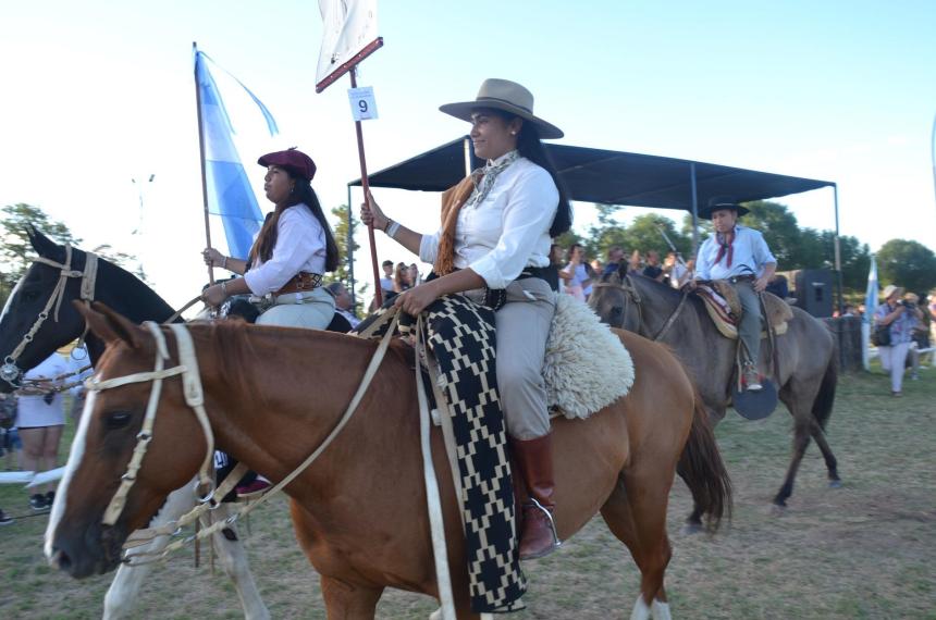 Muacutesica y baile en el oeste pampeano