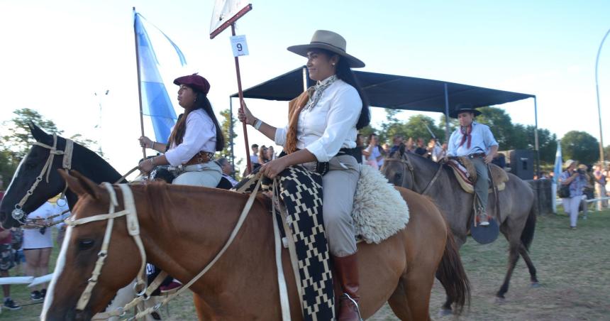 Muacutesica y baile en el oeste pampeano