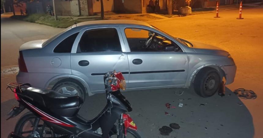 Dos heridos por un choque ente moto y auto