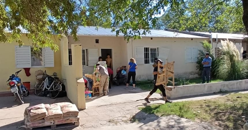 Toay- trasladaron al Albergue a la madre que ocupaba una casa