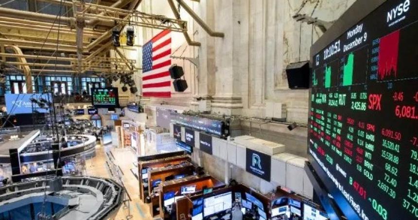 Wall Street cayoacute ante un cimbronazo inesperado por nuevos aranceles y tras dato laboral de enero