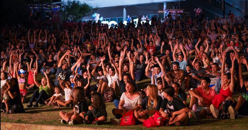 El gobierno destaca el espiacuteritu federal del Festival de Verano