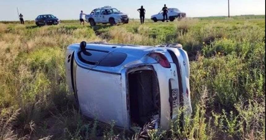 Mordioacute la banquina y volcoacute en la Ruta Provincial 1