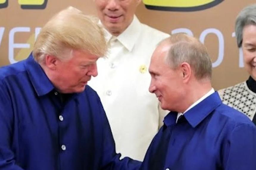 Putin habloacute con Trump y lo invitoacute a visitar Moscuacute