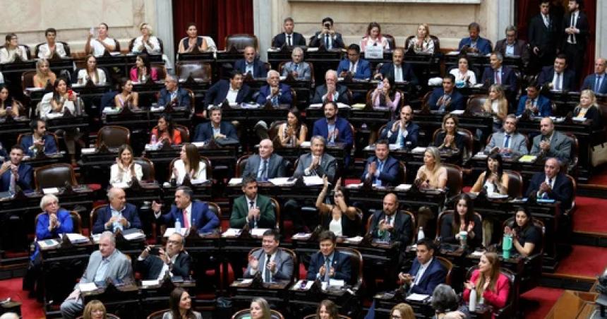 La Caacutemara de Diputados aproboacute el proyecto de Ficha limpia