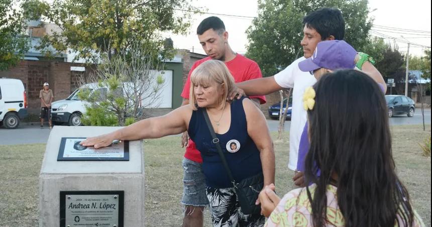 Aumentaron la recompensa por datos sobre Andrea Loacutepez