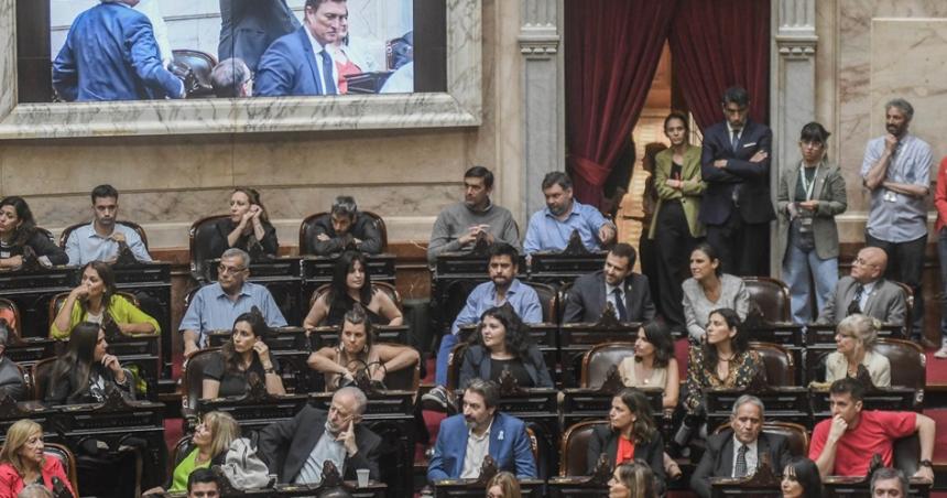 El bloque de Unioacuten por la Patria en Diputados presentaraacute un pedido de Juicio Poliacutetico contra Milei