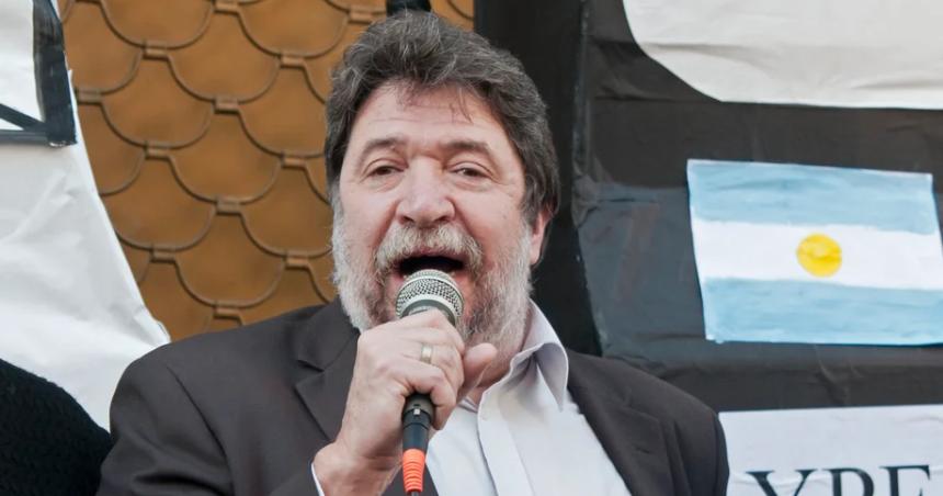 Presentaron la primera denuncia contra Javier Milei por la promocioacuten de LIBRA