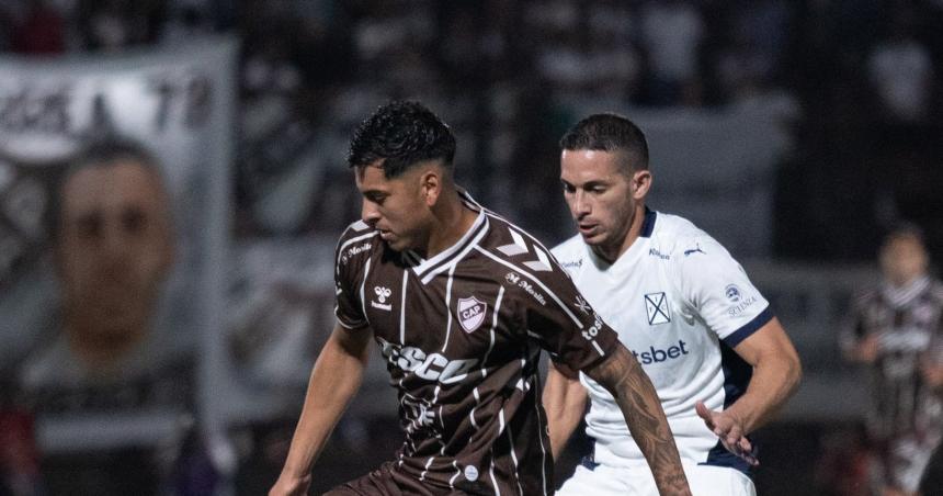 Independiente y Platense terminaron a mano 