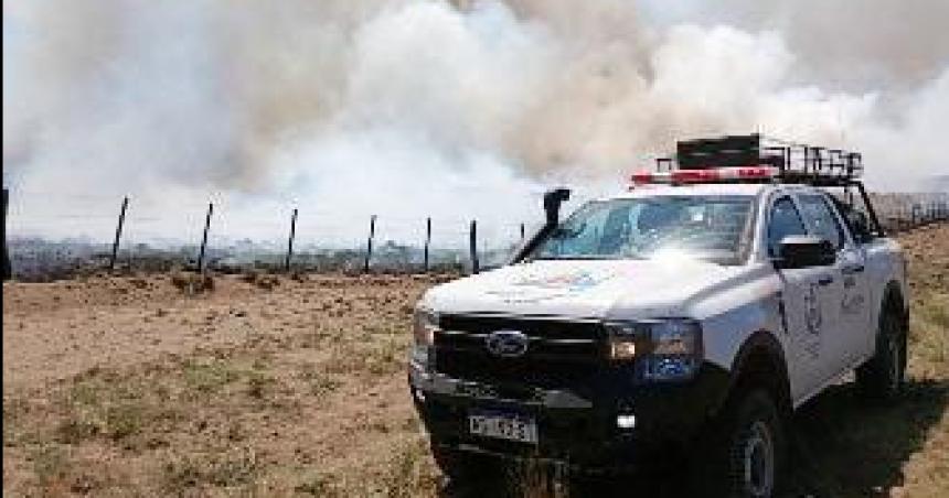 Controlaron el incendio en un campo en la zona de Utracaacuten