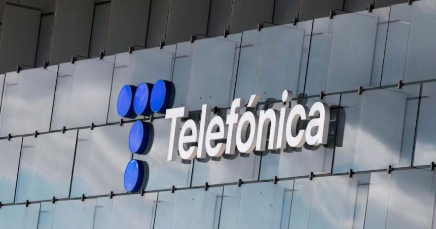 Con una inversioacuten de 1245 millones de doacutelares Telecom comproacute la filial argentina de Telefoacutenica