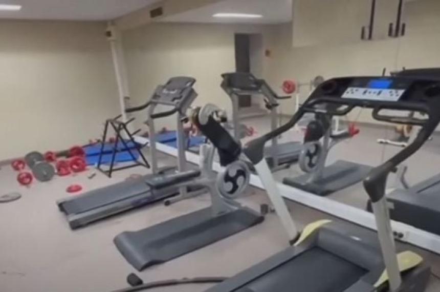 Despueacutes de 15 meses el gobierno encontroacute un gym solo para gerentes de la exAFIP 