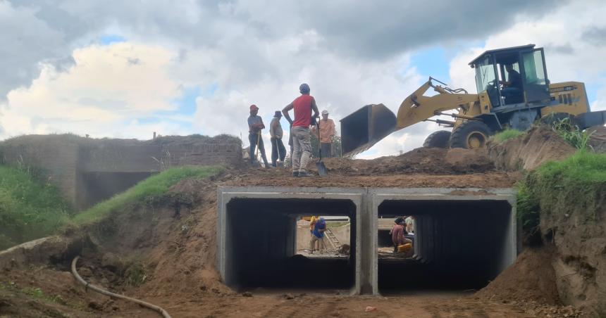 Ampliaron obra de desaguumles pluviales en el barrio Paciacutefico de General Pico