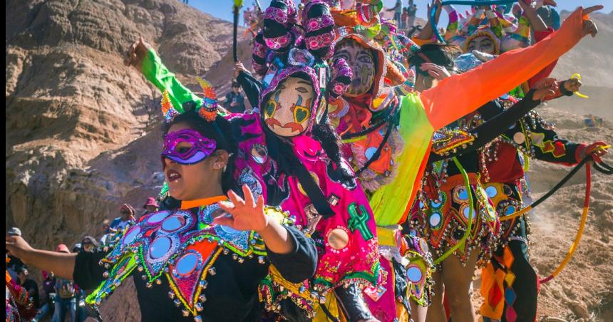 Carnaval 2025- viajaron 28 millones de turistas y gastaron 701064 millones de pesos