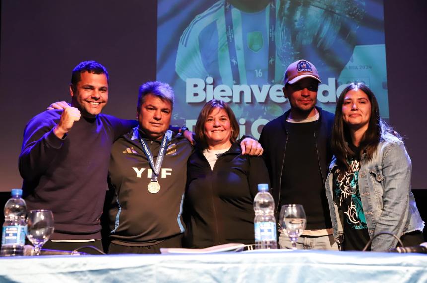 El pampeano Daniel Canuhe eligioacute alejarse de la Seleccioacuten- Hoy toca partir