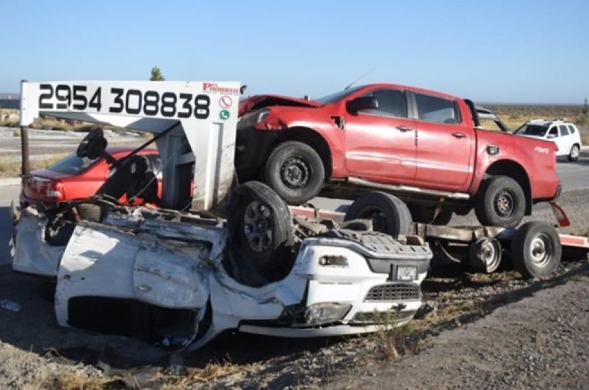 Grave choque en Trelew- un santarrosentildeo involucrado