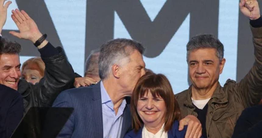 Patricia Bullrich se distancia de Mauricio Macri y pone fin al PRO