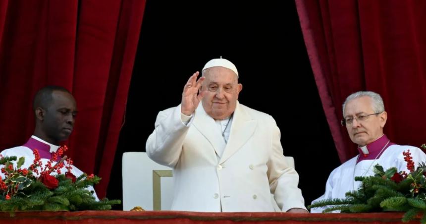 El papa Francisco se mantiene estable y el pronoacutestico es reservado