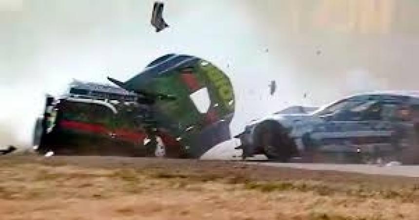 Brutal accidente en el TC- dos pilotos hospitalizados