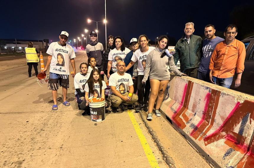 Realizaron pintadas por Liacutea en la avenida Circunvalacioacuten