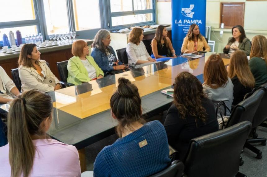 Presentaron programa para el desarrollo productivo y financiero de mujeres