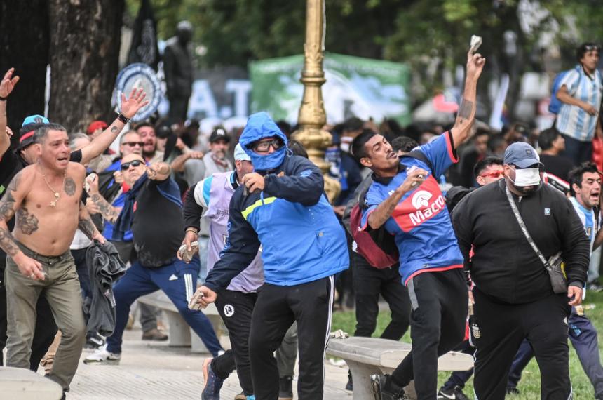 El diacutea despueacutes- Francos habloacute de una especie de golpe de Estado  