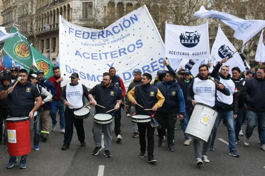 Se complicoacute el conflicto aceitero y se paralizariacutea la principal exportacioacuten argentina