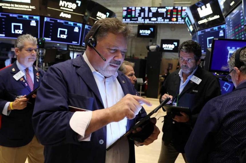 Suben hasta 7-en-porciento- las acciones argentinas en Wall Street y avanzan los bonos de la deuda