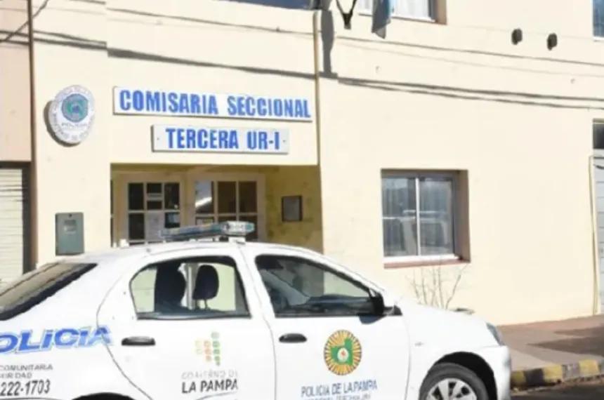 Un menor le roboacute el auto a su padre chocoacute en el centro y enfrentoacute a la policiacutea