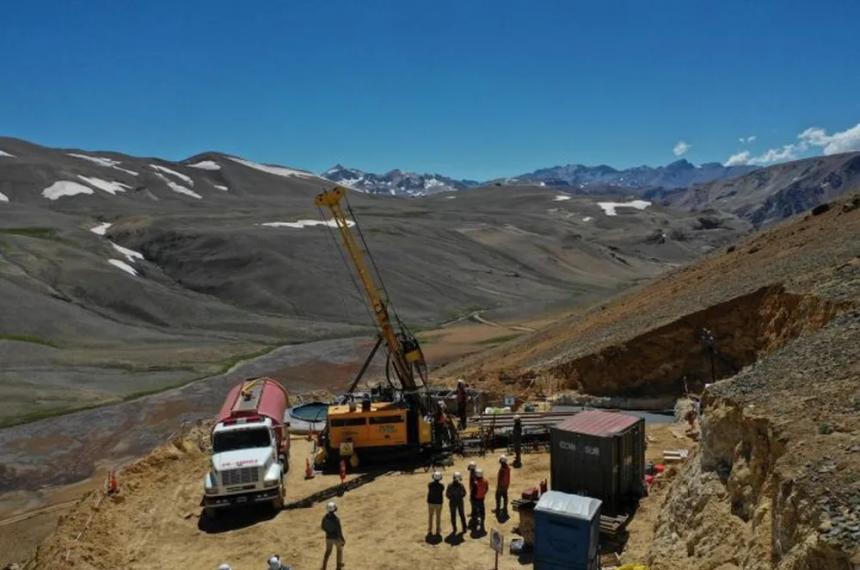 Mineriacutea en Mendoza- avanza la exploracioacuten de Cerro Amarillo