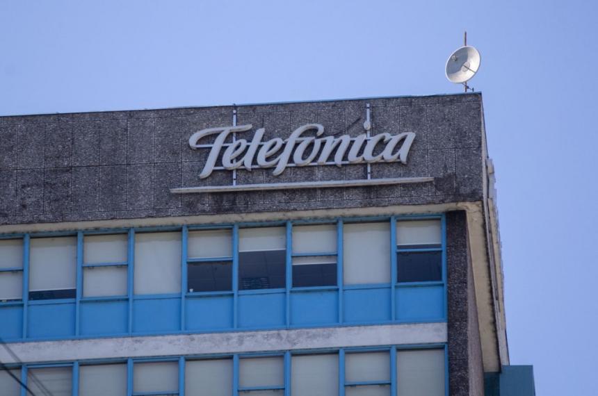 Telecentro denuncia ante la CNDC la venta de Telefoacutenica a Telecom