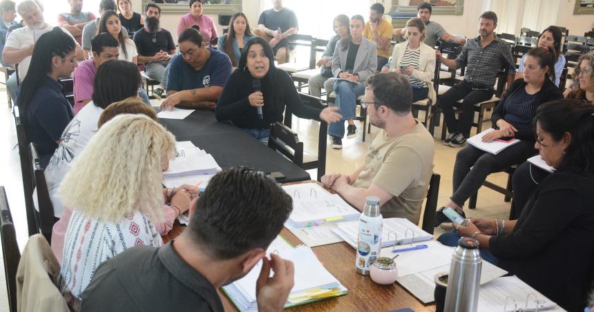 Celebramos la decisioacuten poliacutetica porque estamos cansados de burocracia