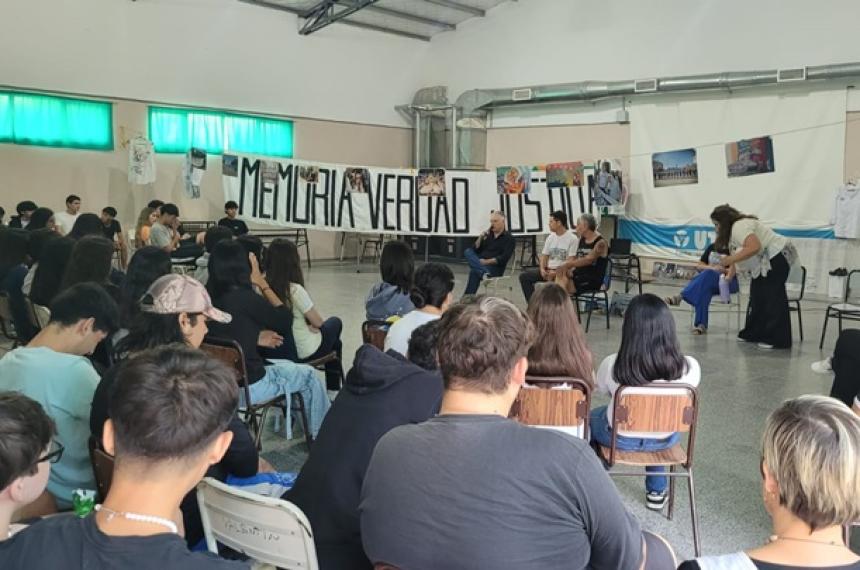 UTELPa organizoacute una charla sobre Memoria Verdad y Justicia en Anguil