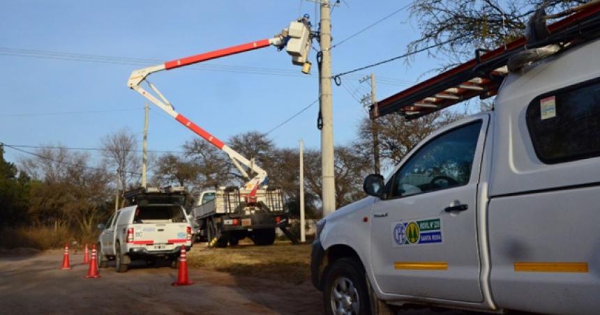 Ordenan a la CPE darle el servicio de luz a una usuaria