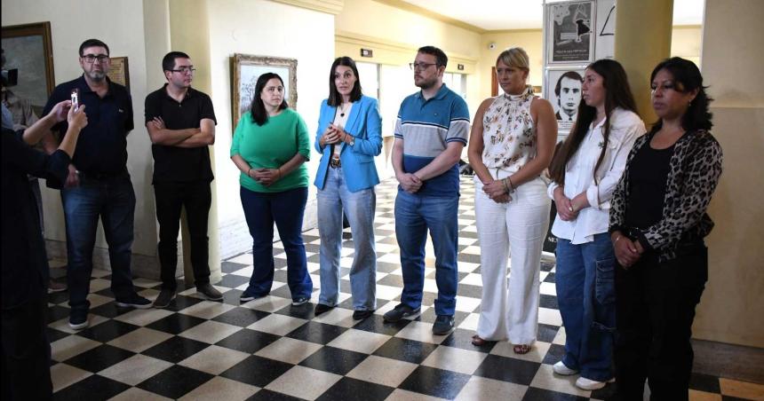 Inauguraron el Paseo de la Memoria y una muestra fotograacutefica en la Municipalidad